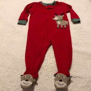 Carter’s Reindeer Christmas winter holiday onesie/pajamas Size 18M